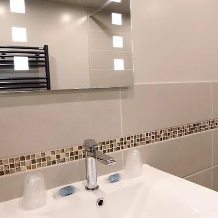 Le Domaine Du Lieu Athan ,reserve Aux Adultes Panzió Saint-Gâtien-des-Bois