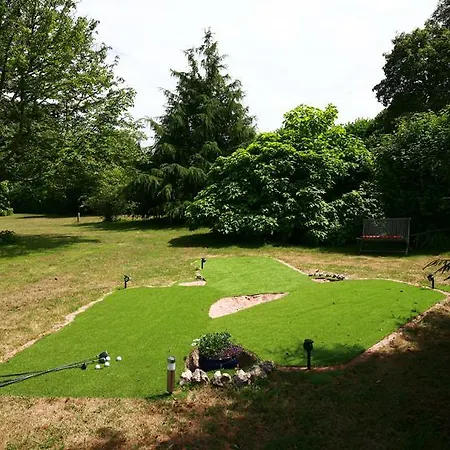 Le Domaine Du Lieu Athan ,reserve Aux Adultes Panzió 4*