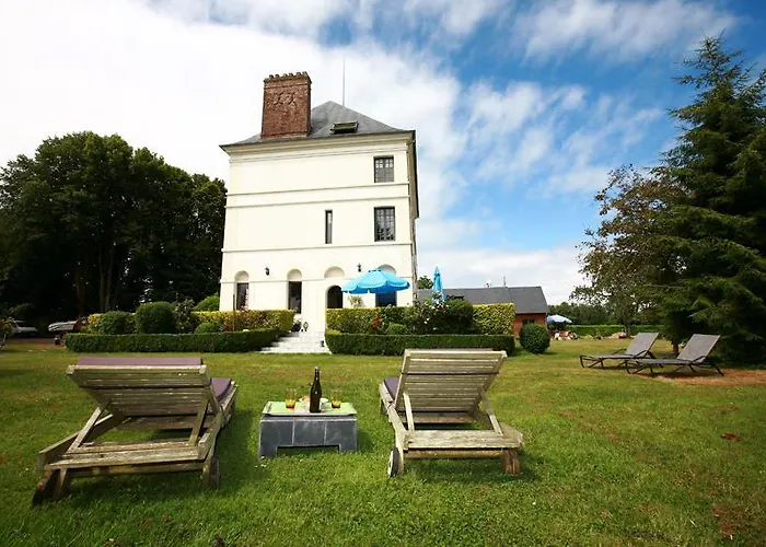 Le Domaine Du Lieu Athan ,réservé Aux Adultes Couette-café 4*