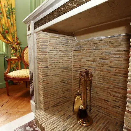 Le Domaine Du Lieu Athan ,reserve Aux Adultes 4*