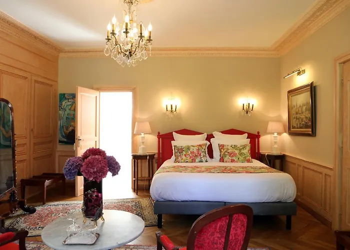 Le Domaine Du Lieu Athan ,reserve Aux Adultes 4*