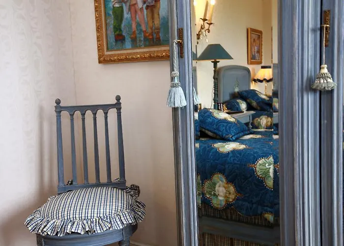 Le Domaine Du Lieu Athan ,reserve Aux Adultes 4*