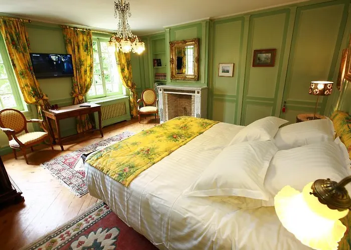 Nocleg ze śniadaniem Le Domaine Du Lieu Athan ,reserve Aux Adultes Saint-Gâtien-des-Bois